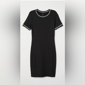 Divided by H&M Short-Sleeved Fitted Black Jersey Dress